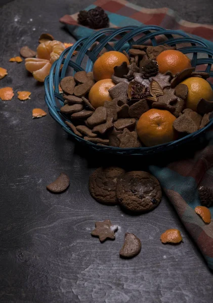 Zblízka Modrý Košík Cookies Mandarinky — Stock fotografie
