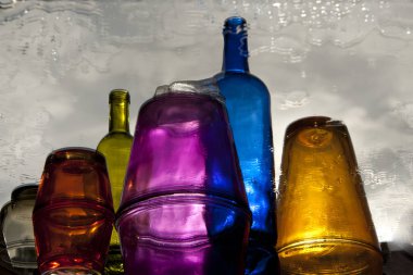 yansıma şişe ile ıslak yüzey