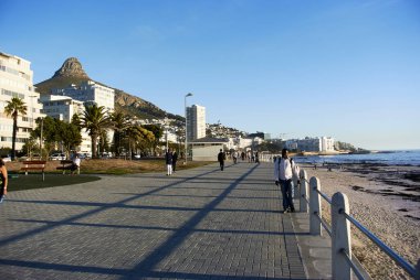 su kenarındaki geçit ve seaview Camps bay 
