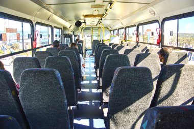 Robben Adası (değişik: Robbeneiland) ada tablo koyda Bloubergstrand sahil batısında, Cape Town, Güney Afrika. Adı 