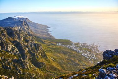 Masa Dağı Milli Parkı, daha önce Cape Yarımadası Milli Parkı olarak bilinen bir Milli Parkı Cape Town Afrika, Güney 29 Mayıs 1998'de, doğal çevrenin tablo dağ zinciri korumak amacıyla ilan ve PA olduğunu