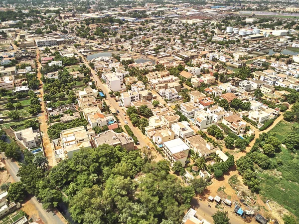 バマコは 首都と最大都市マリの 180 万の人口を持つです 2006 年に世界でアフリカの最も成長が著しい都市であること推定されると 分の最速をだった それはニジェール川の分割 Upp ラピッズ近くにあります — ストック写真