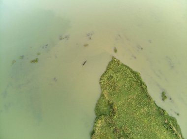 Bamako başkenti ve en büyük şehri ve Mali, 1.8 milyon nüfusa sahip şehridir. 2006 yılında, bu tahmini Afrika'da en hızlı büyüyen şehir olmak ve altıncı en hızlı dünyada oldu. Bu upp bölmek ivinti yakınındaki Nijer nehri üzerinde yer almaktadır