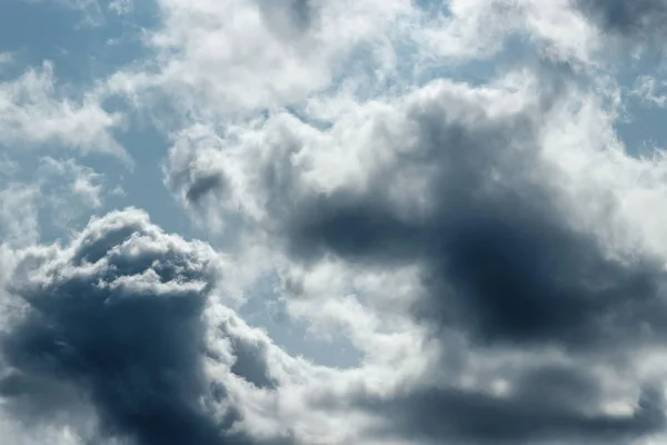 Фантастические Пушистые Белые Облака Фоне Голубого Неба Облака Дождя Ситуация — стоковое фото