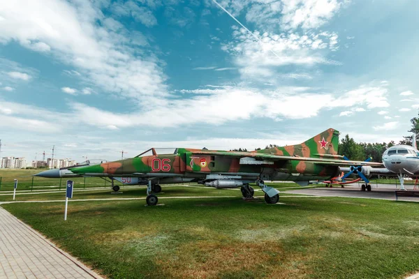 Minsk, Belarus, 10 Eylül 2018. Aviyonik Müzesi, Mig 27. Cepheden çok amaçlı savaş Mig-27. 3. nesil, Rusya'nın silah üzerinde duran bombardıman.