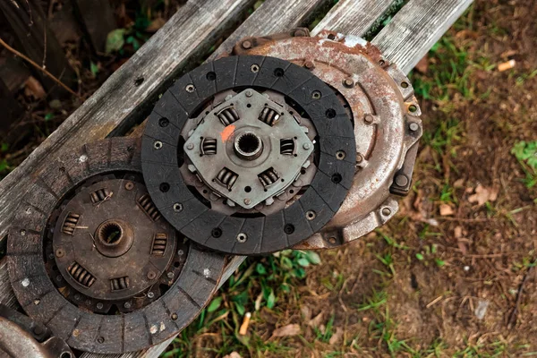 Dischi Frizione Uno Sfondo Legno Riparazione Auto — Foto Stock