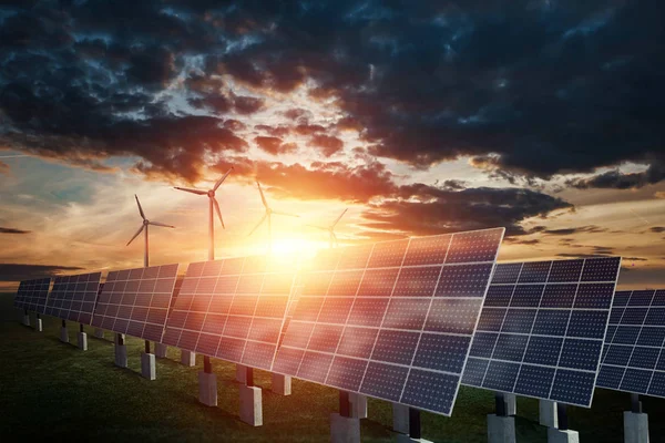 Paneles solares y turbinas eólicas sobre un fondo al atardecer. Tema Eco ciudad verde. Suministro de energía ambientalmente sostenible . —  Fotos de Stock