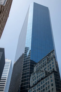 New York City binalar yansımaları yararlanarak