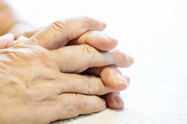 Photo Senior Elderly Man Wrinkled Hands White Background Close — Stock Photo, Image