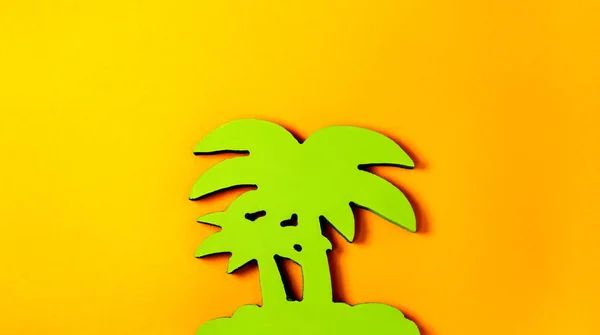 Green Palm Tree Made Tree Pastel Orange Background Flat Lay — Stock Photo, Image