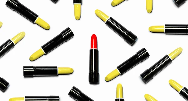 Set Gele Lippenstiften Met Rood Het Midden Geïsoleerd Witte Kleur — Stockfoto