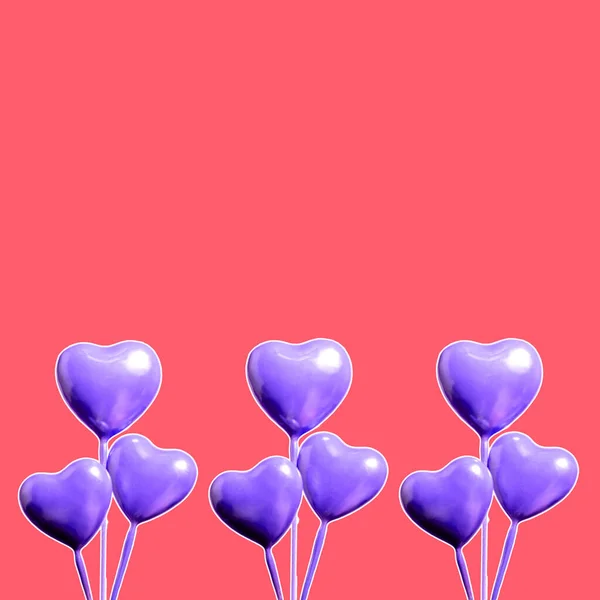 一组紫色的心隔离在粉红色的背景和复制的空间 情人节或母亲节的装饰品是五彩缤纷的 — 图库照片