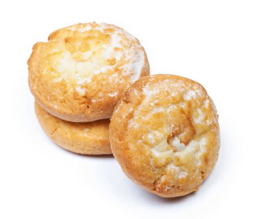 Beyaz arka plan üzerinde izole büyük lezzetli kurabiye