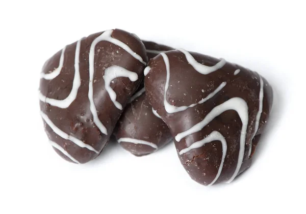 白い背景に分離されたチョコレートの艶をかけられたジンジャーブレッド クッキーのグループ — ストック写真