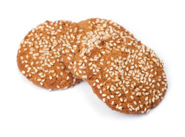 Beyaz arka plan üzerinde izole susam ile bisküvi tanımlama grubu