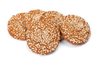 Beyaz arka plan üzerinde izole susam ile bisküvi tanımlama grubu