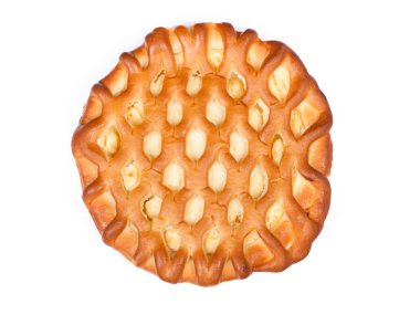 Büyük süzme peynir pasta üzerinde beyaz izole