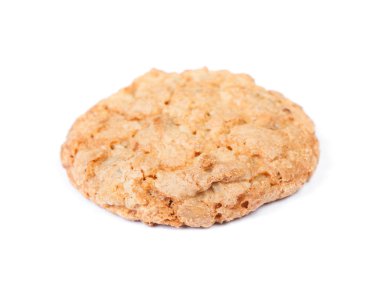 Beyaz arka plan üzerinde izole tek yulaf ezmesi kurabiye