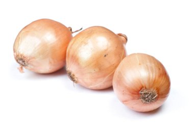 Kusurlu doğal soğan yığını