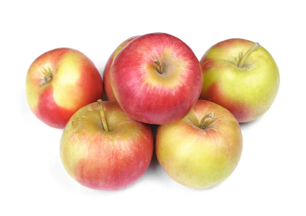 Gruppe natürlicher Öko-Äpfel — Stockfoto