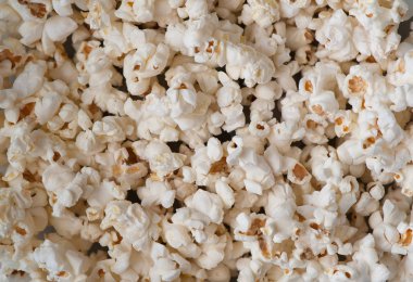 Dağınık basit patlamış mısır