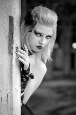 Gotik cadı kadın