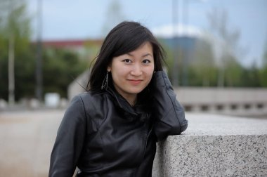 Güzel bir kızın portresi