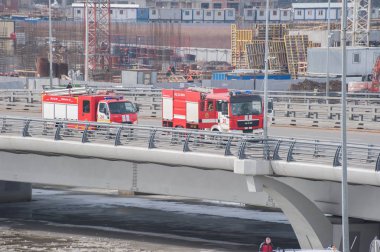 Kadırov köprüsünde buz ların erimesi sonrasında kurtarma operasyonu