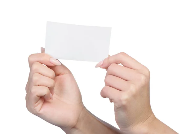 Feuille de papier vide entre les mains d'une femme — Photo