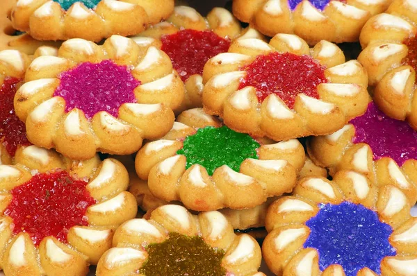 De nombreux cookies colorés — Photo