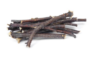 Yalıtılmış fırça ağacı yığını