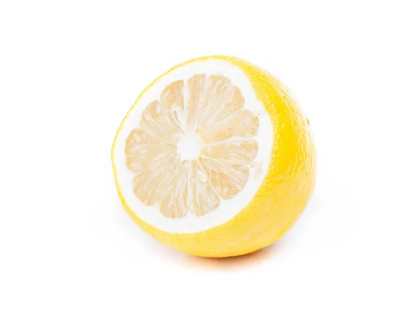 Sarı olgun limon yarısı — Stok fotoğraf