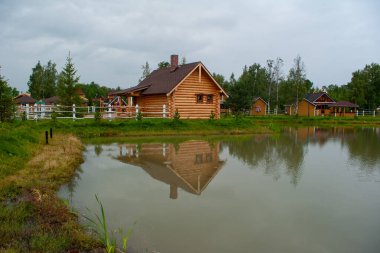 eski ahşap ev
