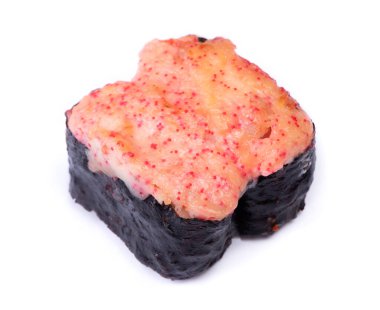 Beyaz arkaplanda çift suşi izole edilmiş.