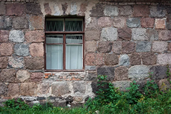 Fenster Alter Steinmauer — Stockfoto