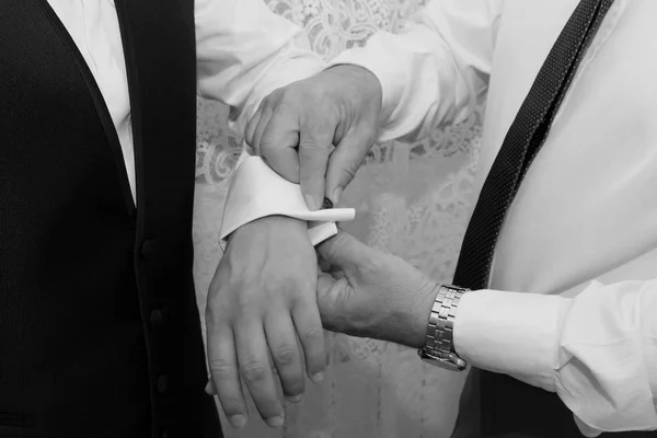 Hand Elegans Firande Familj Lycklig Emotion Njuta Glädje Bröllop Brudgummen — Stockfoto