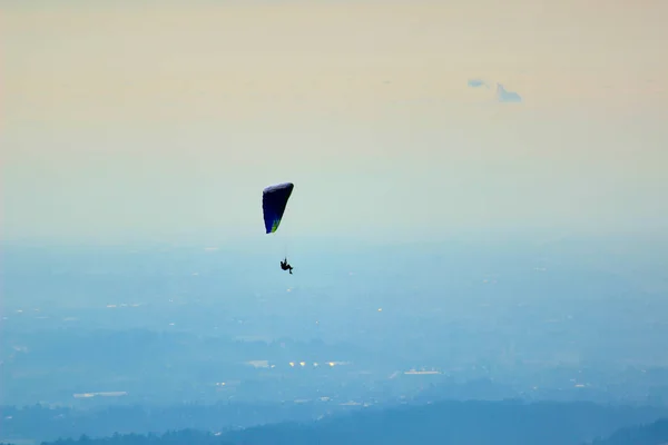 Sport Fly Sky Mountain — Stock Photo, Image