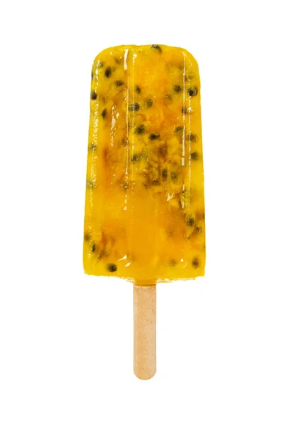 Popsicle z marakui na białym tle — Zdjęcie stockowe