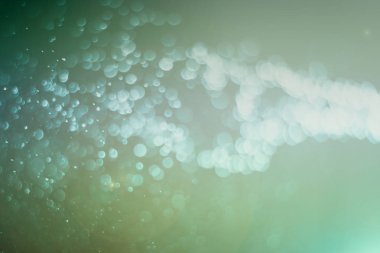 Sinek su arka plan bulanık soyut bokeh ışık, Noel iki ton renkler.