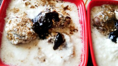 Kolayca ev Pakistan lezzetli sokak gıda içinde Dahi Vada yapılan