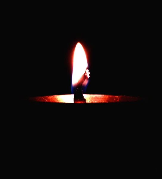 Lámpara de latón tradicional del festival devocional Diwali. De cerca. . —  Fotos de Stock
