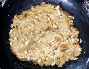 Hindistan 'ın popüler tatlısı Gujia dolması.