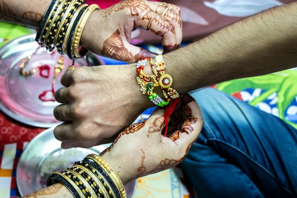 Rakshabandhan Celebrado Índia Como Festival Que Denota Amor Relacionamento Irmão — Fotografia de Stock