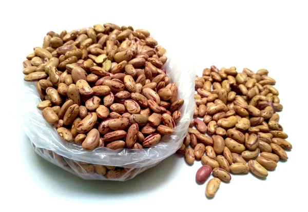 红色肾豆也被称为Azuki豆或Rajma种子 在白色背景下被隔离 — 图库照片