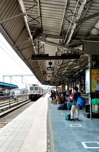 Ludhiana Punjab India 14Th June 2020 Train Arriving Platform Unidentified — Stock Photo, Image