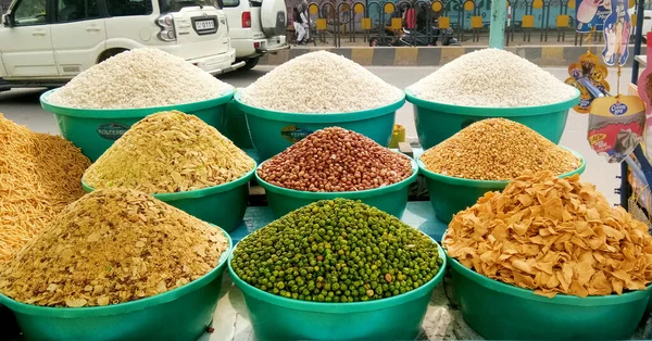 Gurgaon Gurugram Haryana India 2019 Július Unknown Street Vendor Selling — Stock Fotó