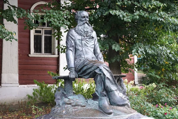 Μνημείο Πέτρος Κροπότκιν Dmitrov Ρωσία — Φωτογραφία Αρχείου