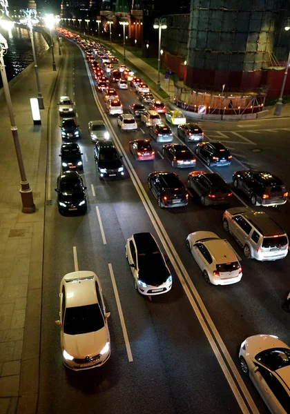 Moscow Rússia Novembro 2012 Tráfego Noturno Movimento Carros Rua Noturna — Fotografia de Stock