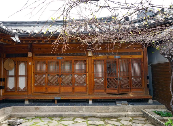 Séoul Corée Sud Avril 2018 Cour Une Maison Traditionnelle Coréenne — Photo