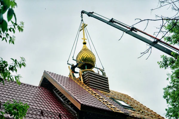 Moskva Ryssland Maj 2016 Arbete Taket Templet Uppkomsten Korset Invigning — Stockfoto